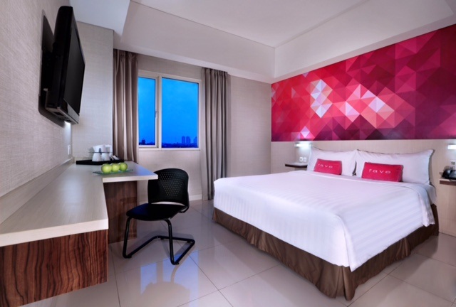 Comfort and spacious room with complete in room facilities