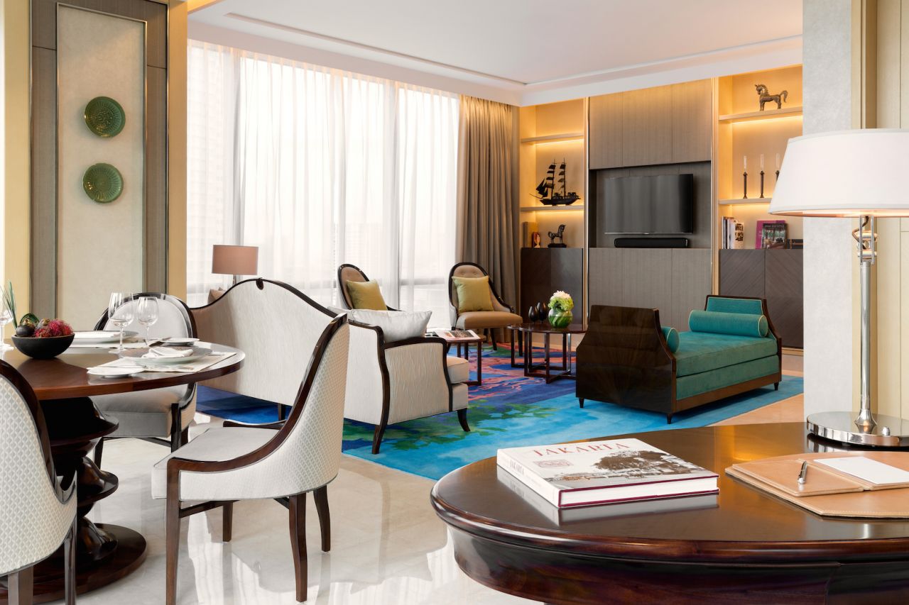 Gallery Suite - Living Room