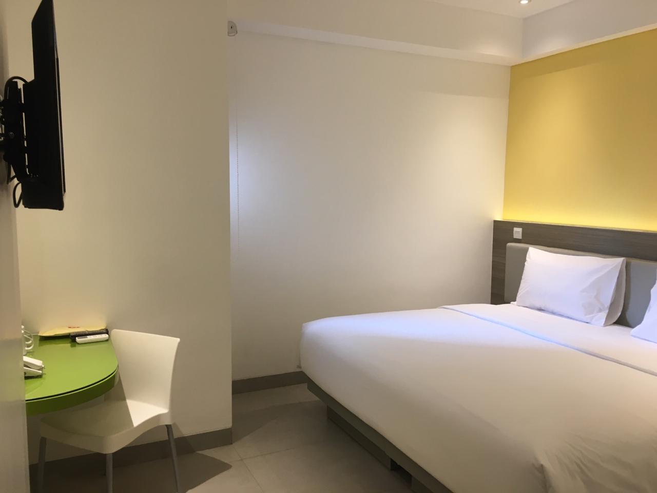 Smart Room Hollywood Double