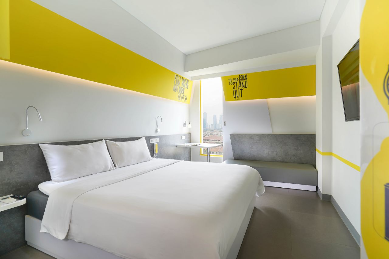 YELLO Room 