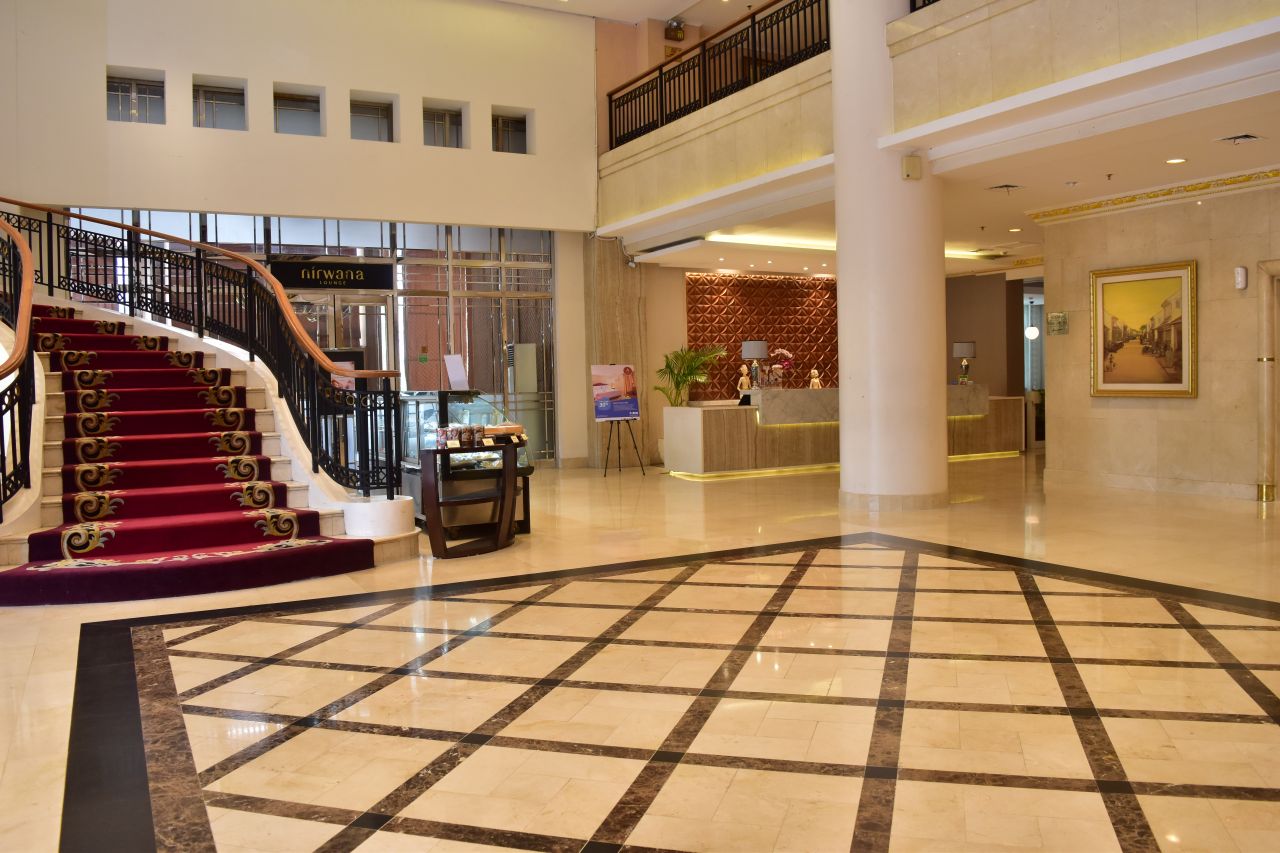 lobby2