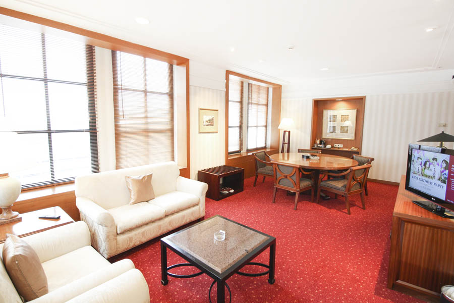 Redtop Hotel