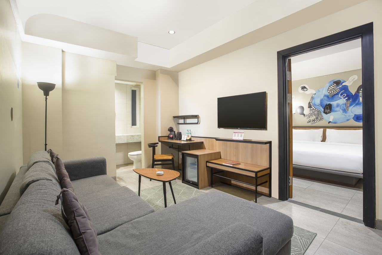 SUITE ROOM