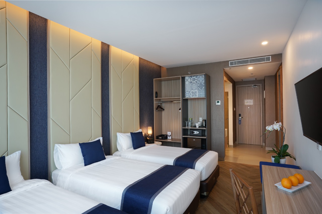 STUDIO TRIPLE ROOM
