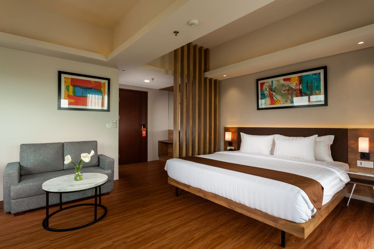 JUNIOR SUITE