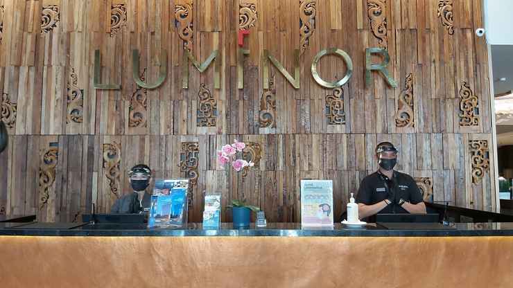 Receptionist