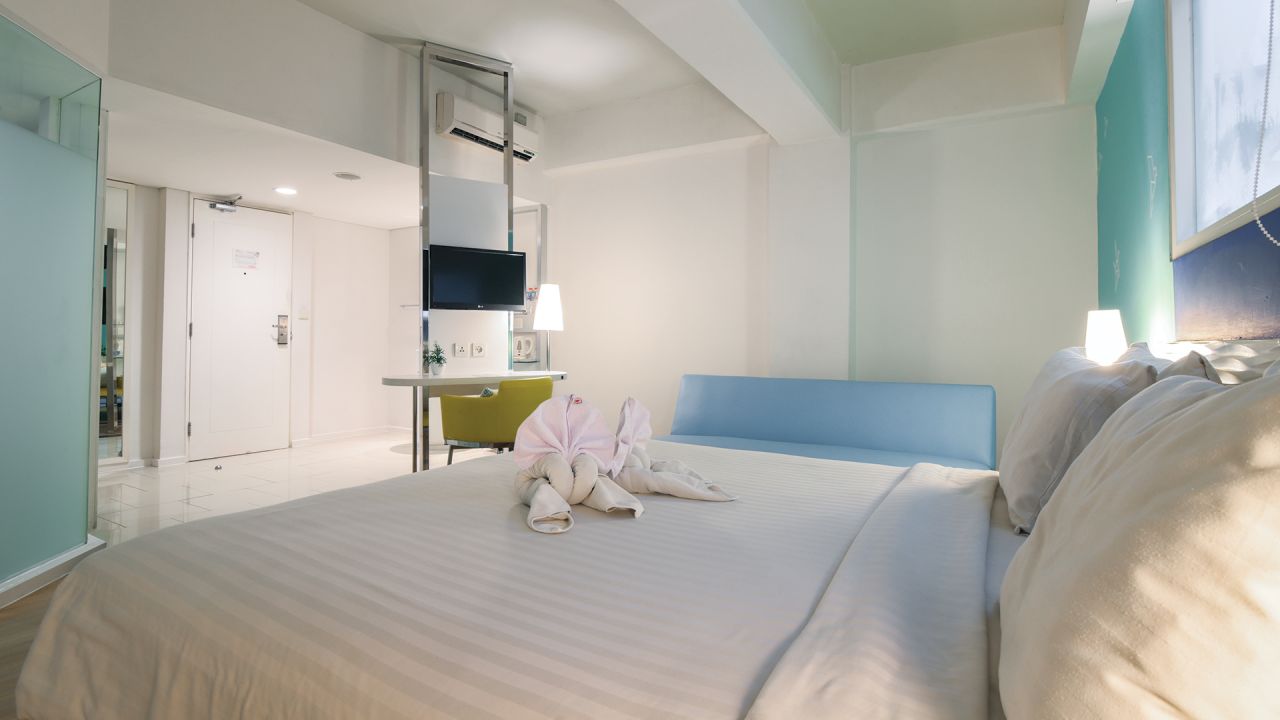 Urban Executive Room 